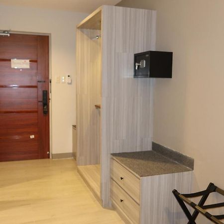 Centennial Inn Kawit Exterior photo