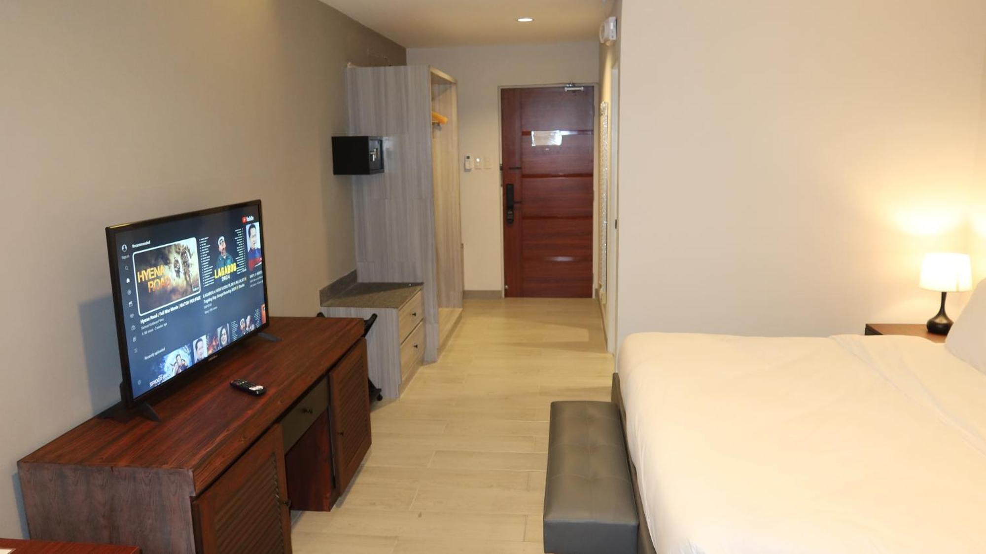 Centennial Inn Kawit Exterior photo